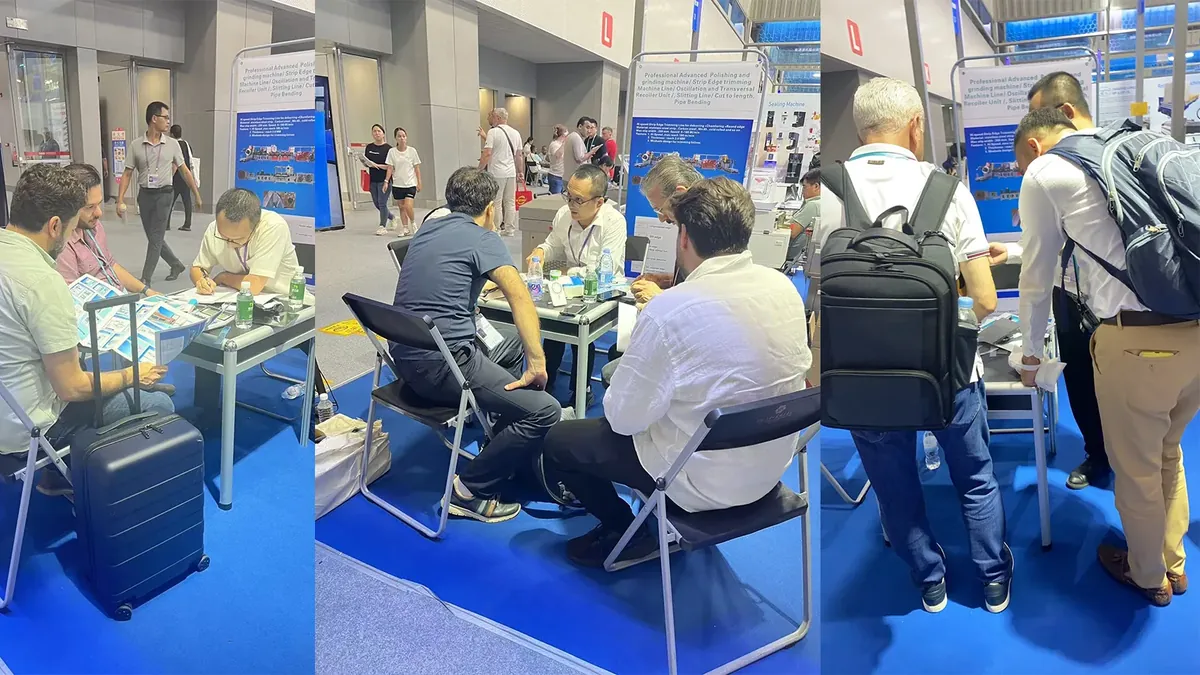 International buyers visiting the GLORY MACHINERY exhibition booth