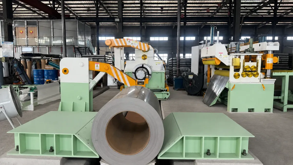 Decoiler and loading car for a 1300 mm coil-to-coil polishing line