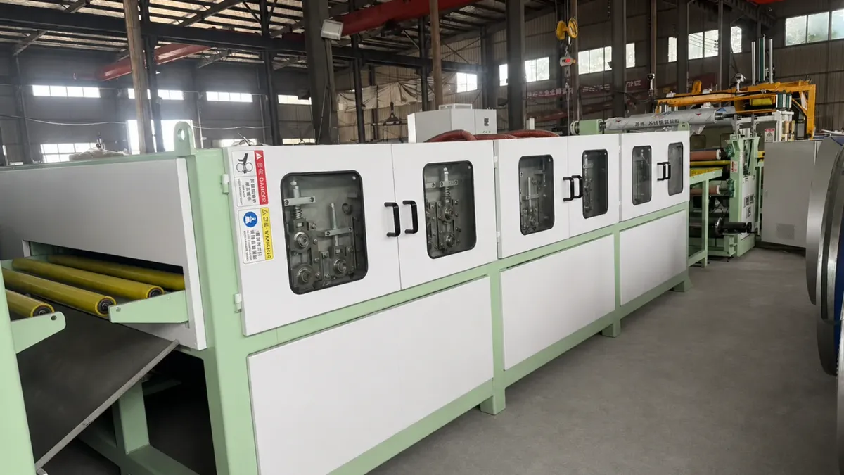 Cleaning and drying machine in a 1300 mm coil-to-coil polishing line